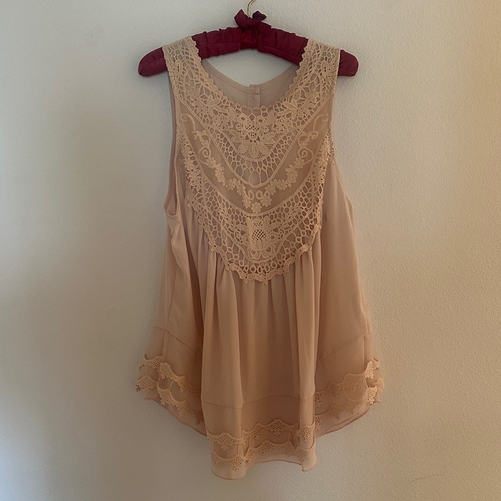 Elegant Lace Sleeveless Top - Cream